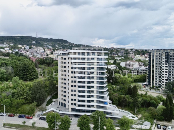 Луксозен 3-стаен апартамент под наем в кв. Бриз - 0