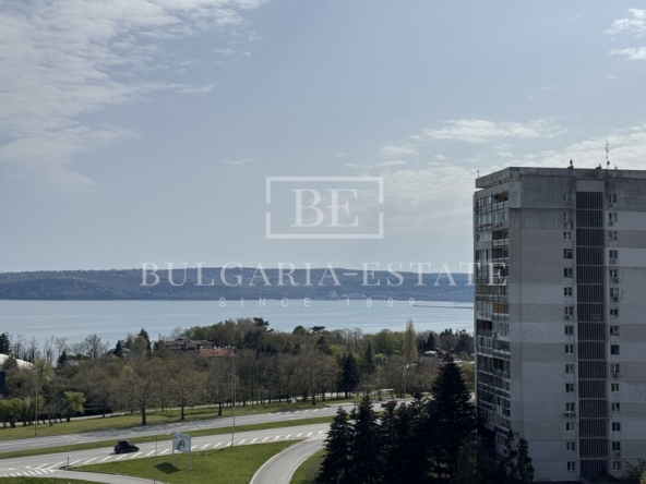 🏢 Апартамент под наем в луксозна сграда - 0