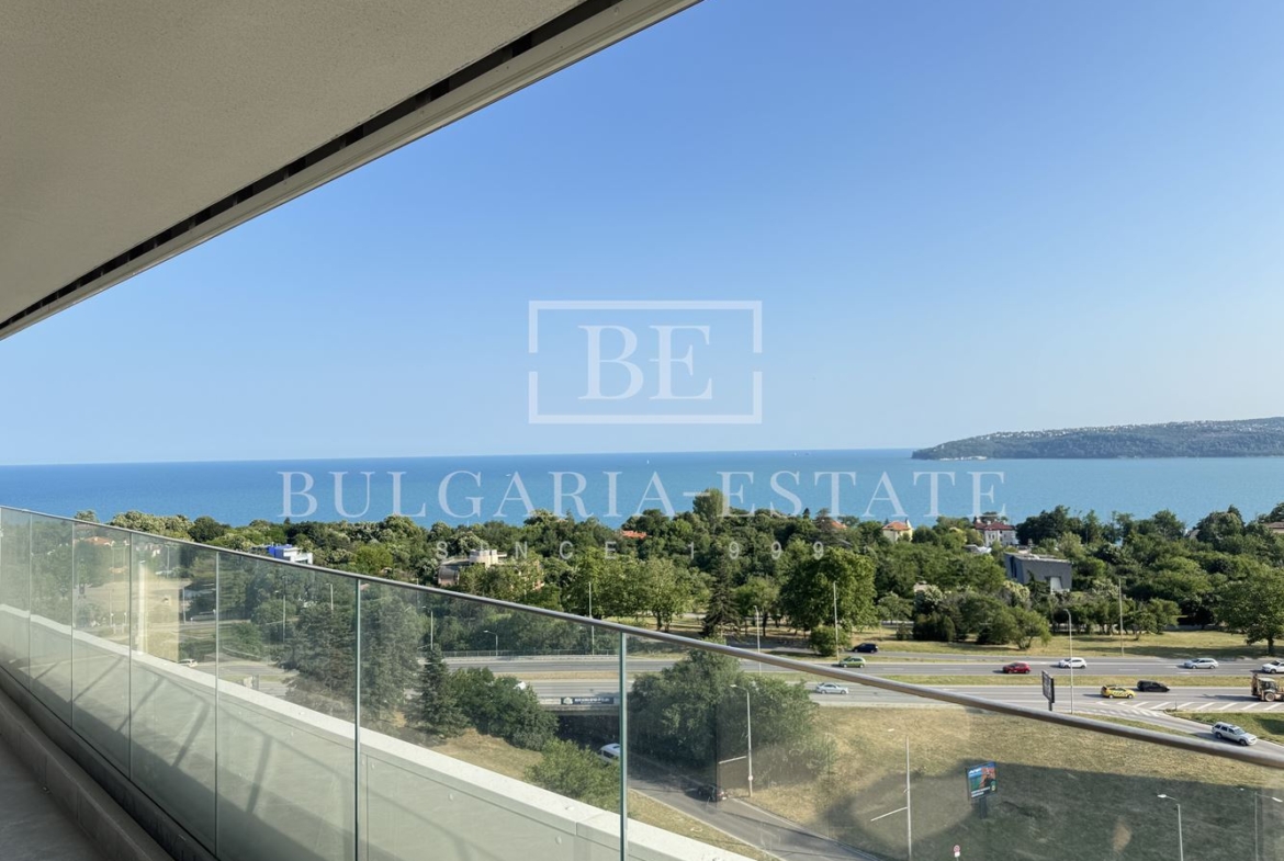 BULGARIA-ESTATE предлага стилен тристаен апартамент за продажба | кв. Бриз, Варна - 0