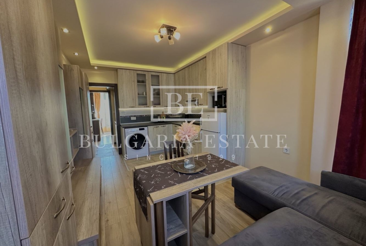Стилен двустаен апартамент в сърцето на града 🏡 - 0