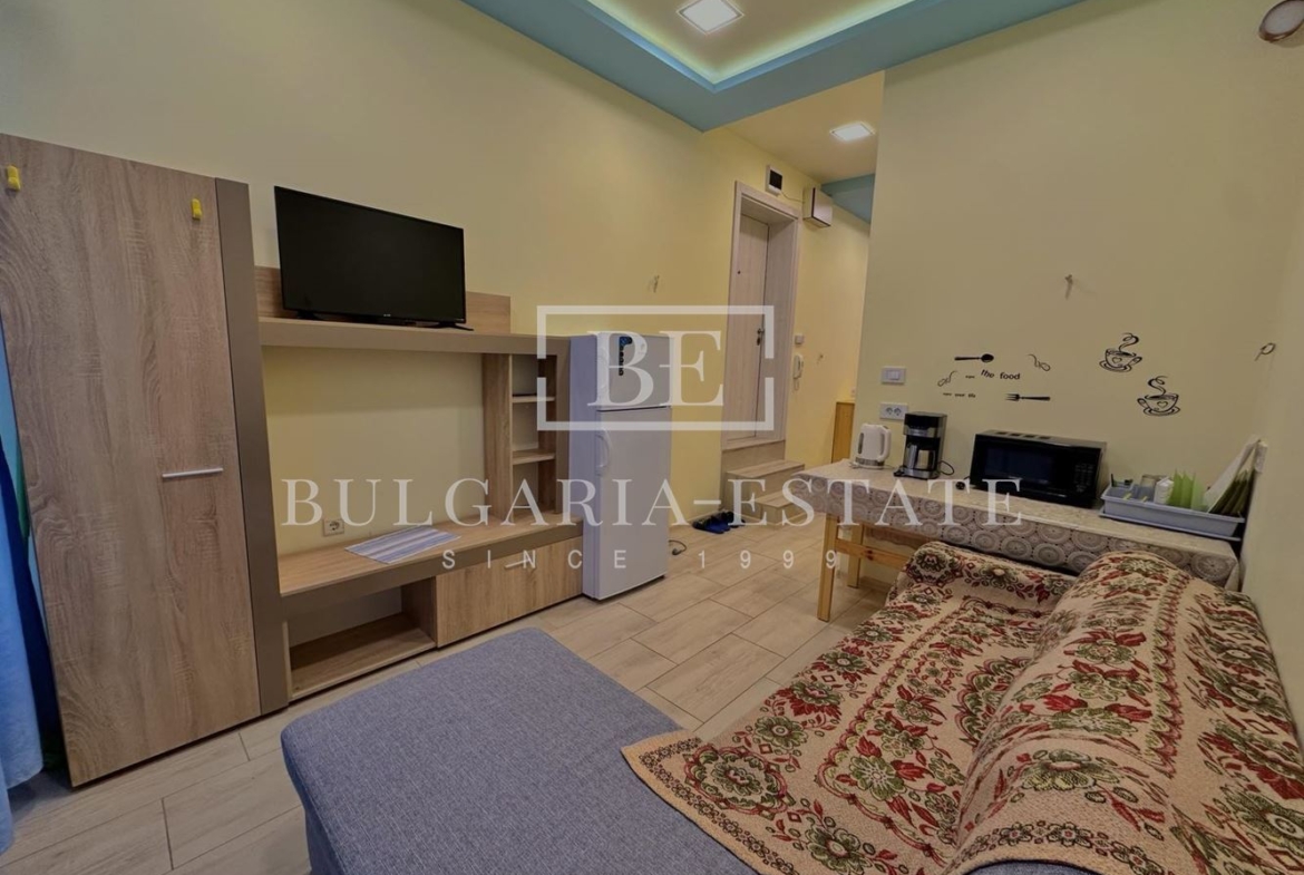 Студио под наем - Център, Варна 🏡 - 0