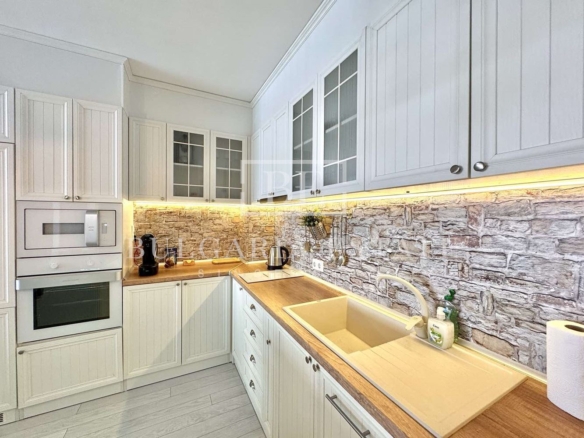 🏡 Луксозен тристаен апартамент в сърцето на Варна 🏡 - 0