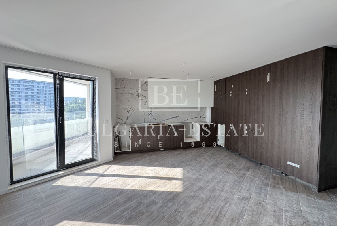 BULGARIA-ESTATE предлага стилен тристаен апартамент за продажба | кв. Бриз, Варна - 0