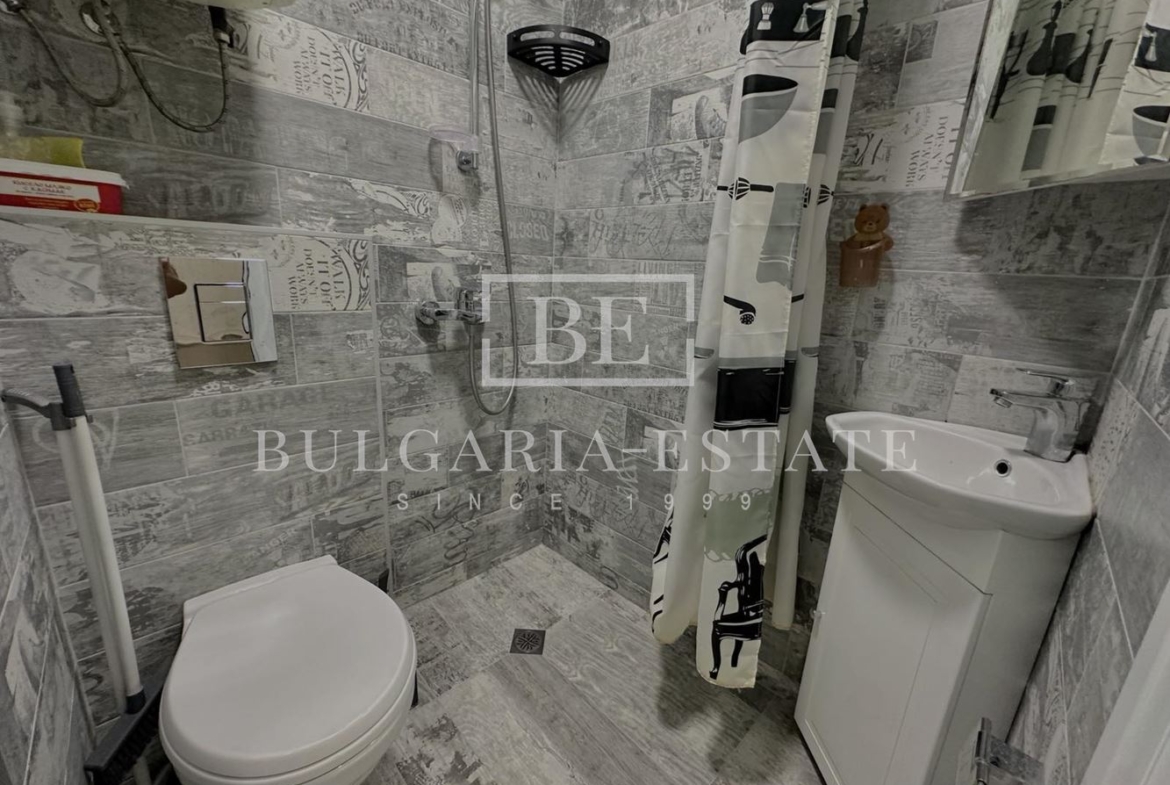 Студио под наем - Център, Варна 🏡 - 0
