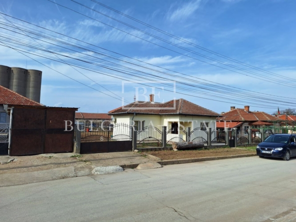ЕКСКЛУЗИВНО! Продава се кокетна масивна къща в гр. Тутракан, област Силистра! - 0