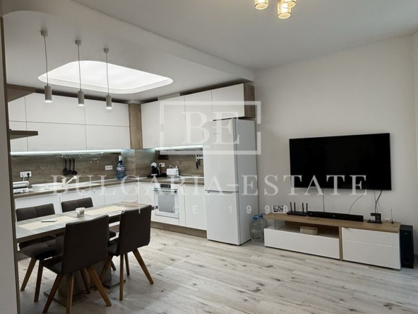 3-стаен апартамент, 4-ти етаж, луксозно обзавеждане, панорама – кв. Бриз - 0