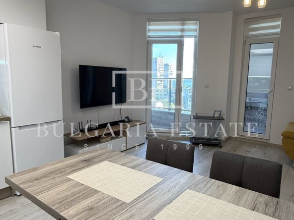 3-стаен апартамент, 4-ти етаж, луксозно обзавеждане, панорама – кв. Бриз - 0