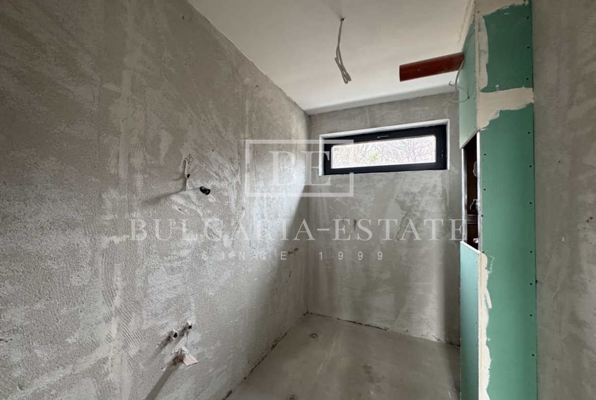 Erstaunliche 4-Zimmer-Wohnung mit großem Wohnzimmer und drei große Schlafzimmer, Süd-West - 0
