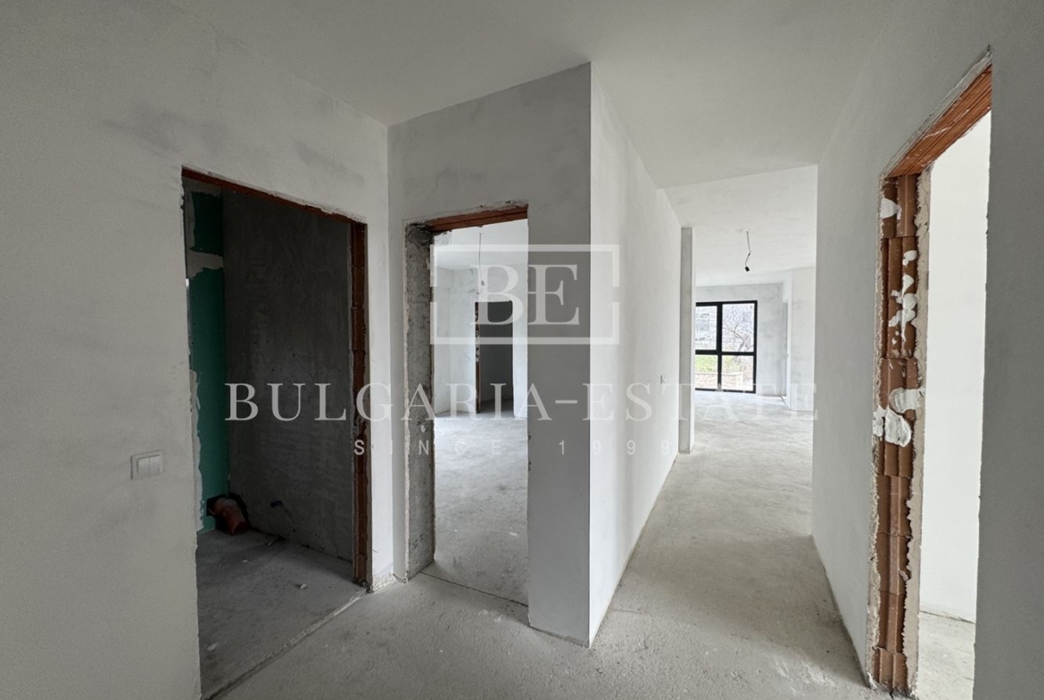 Erstaunliche 4-Zimmer-Wohnung mit großem Wohnzimmer und drei große Schlafzimmer, Süd-West - 0
