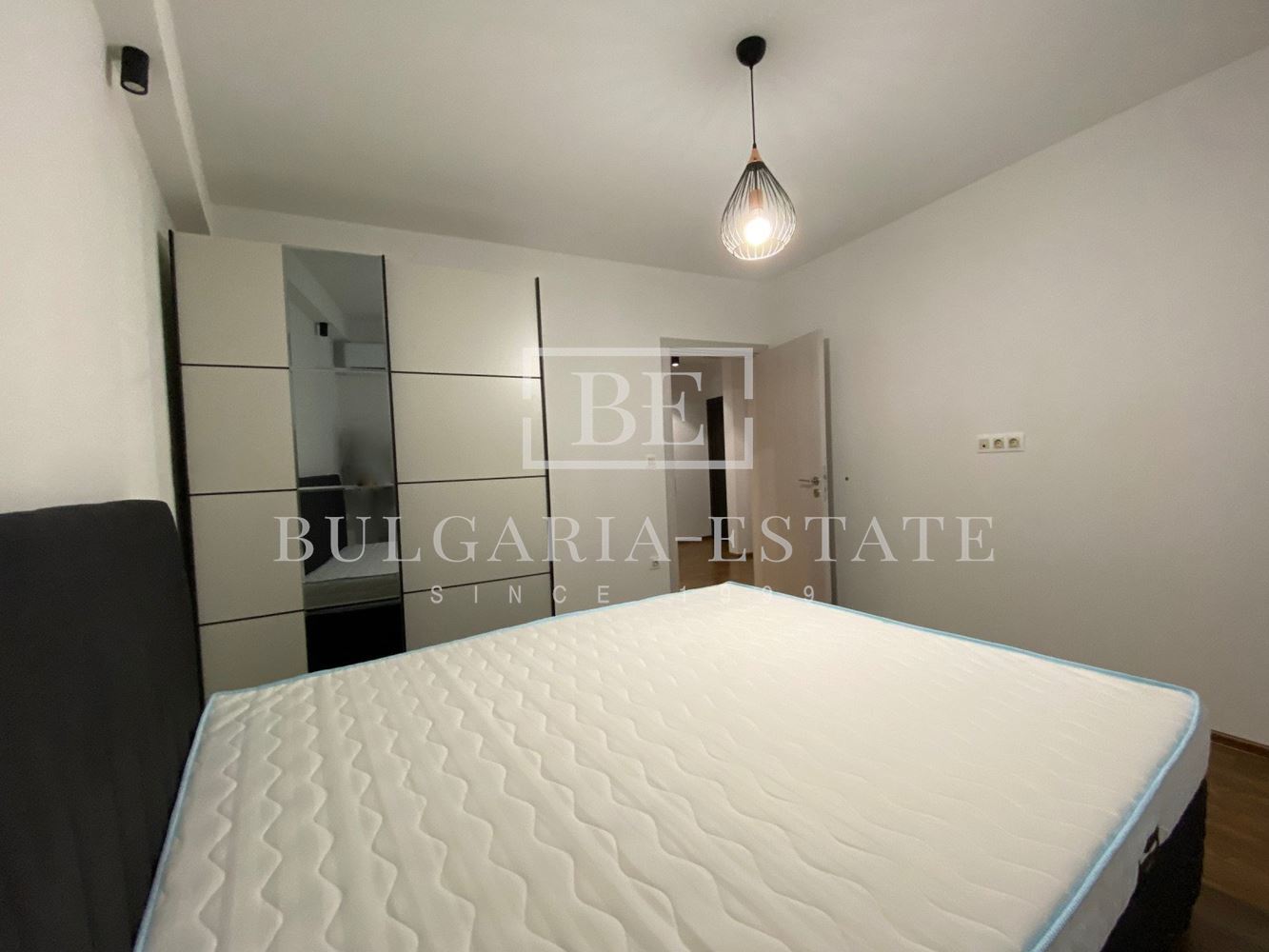 Тристаен - Операта, 87m² - 0