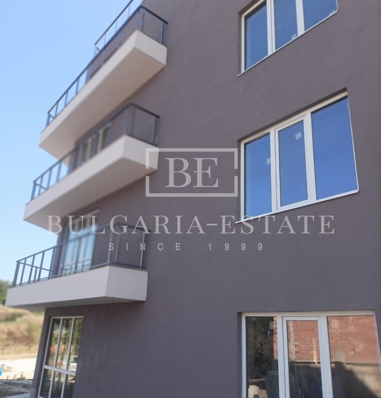 Светъл двустаен апартамент 58.54 кв.м на 4-ти етаж в кв. Аспарухово - 0