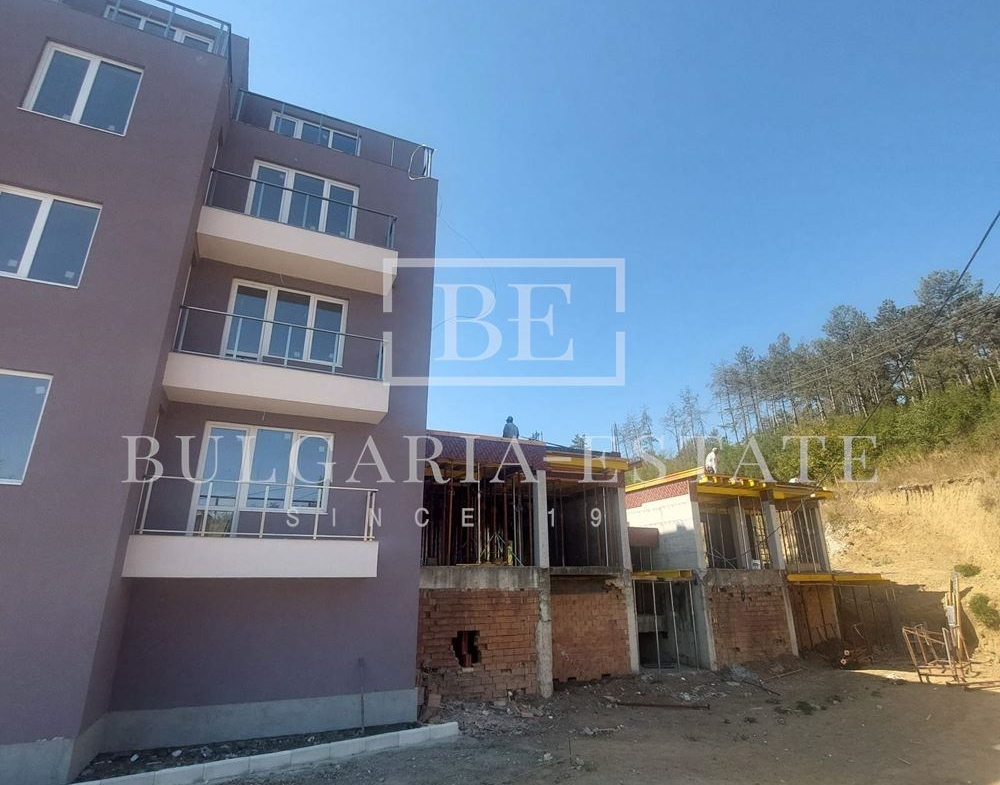 Светъл двустаен апартамент 58.54 кв.м на 4-ти етаж в кв. Аспарухово - 0