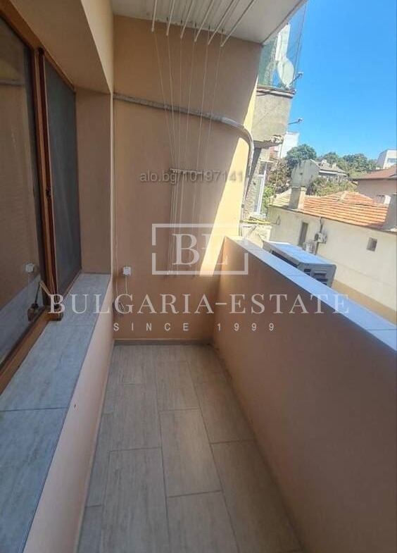 🏡 Тристаен апартамент под наем до Червения площад – ВИНС, Морска градина, Център, Варна - 0