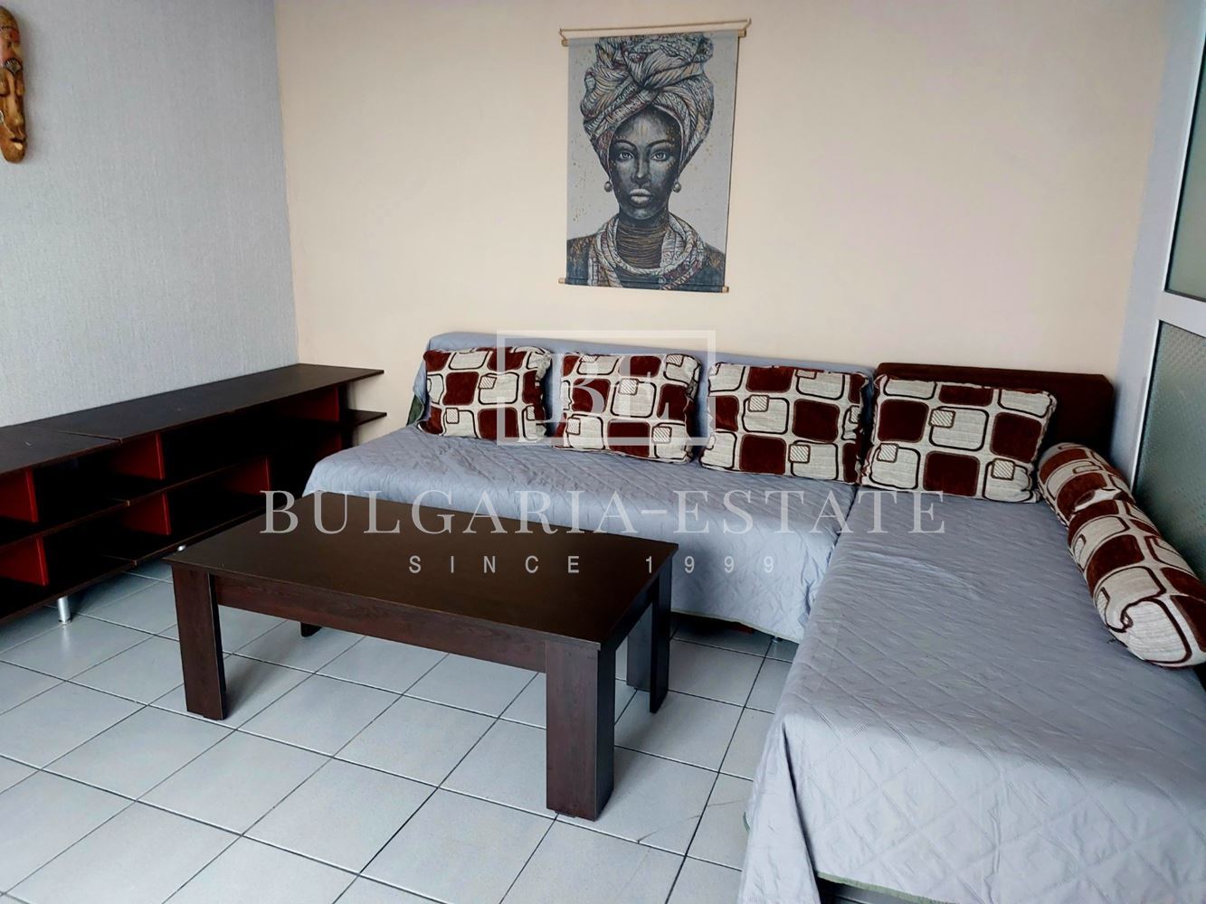 Панорамен тристаен апартамент под наем в кв. Чайка, гр. Варна – до Морската градина-0 Panorama-Wohnung mit zwei Schlafzimmern zur Miete in Kv. Chaika, gr. Varna - in der Nähe des Sea Garden - 0