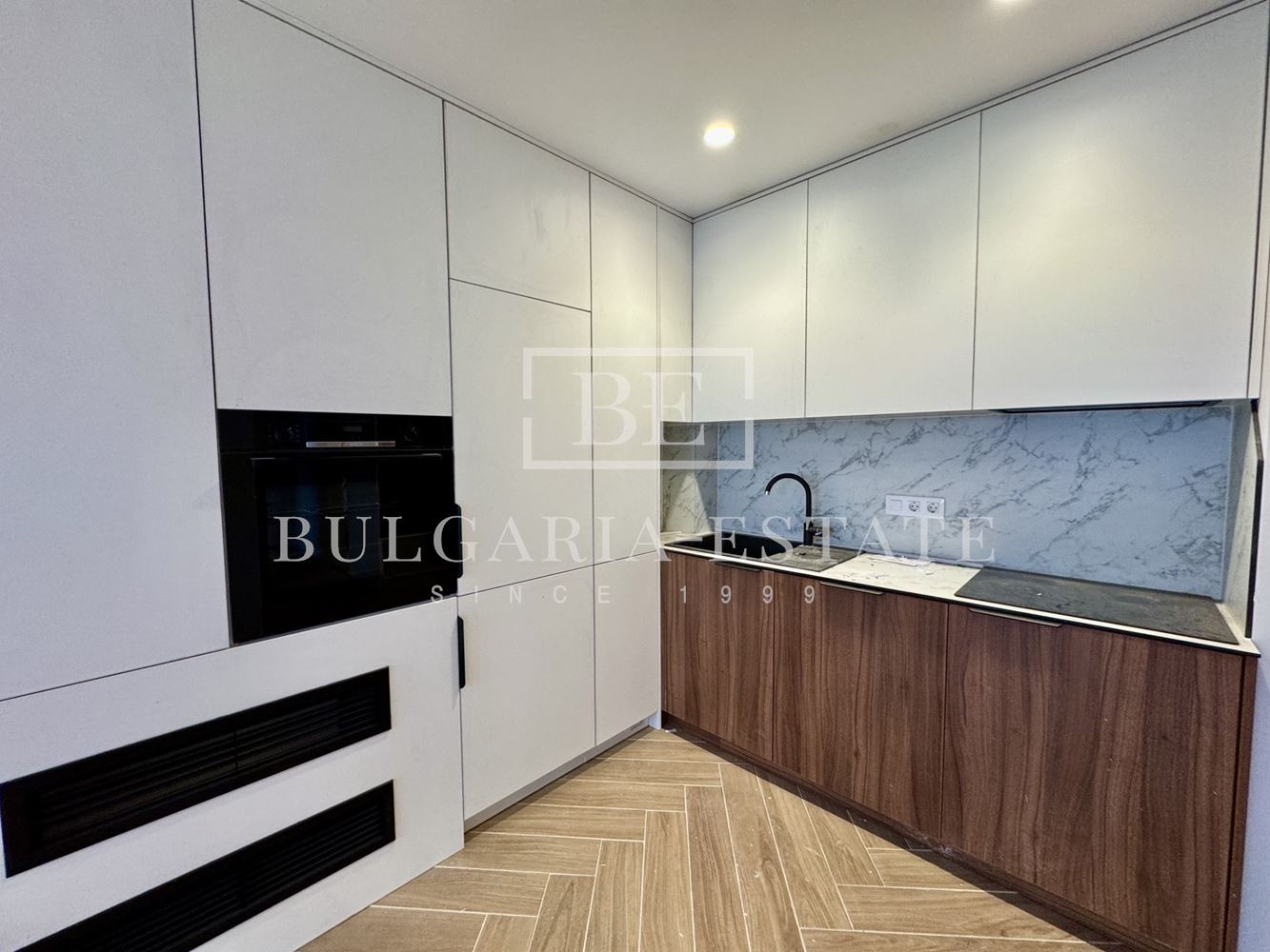 🏢 Luxuswohnung zur Miete - 0