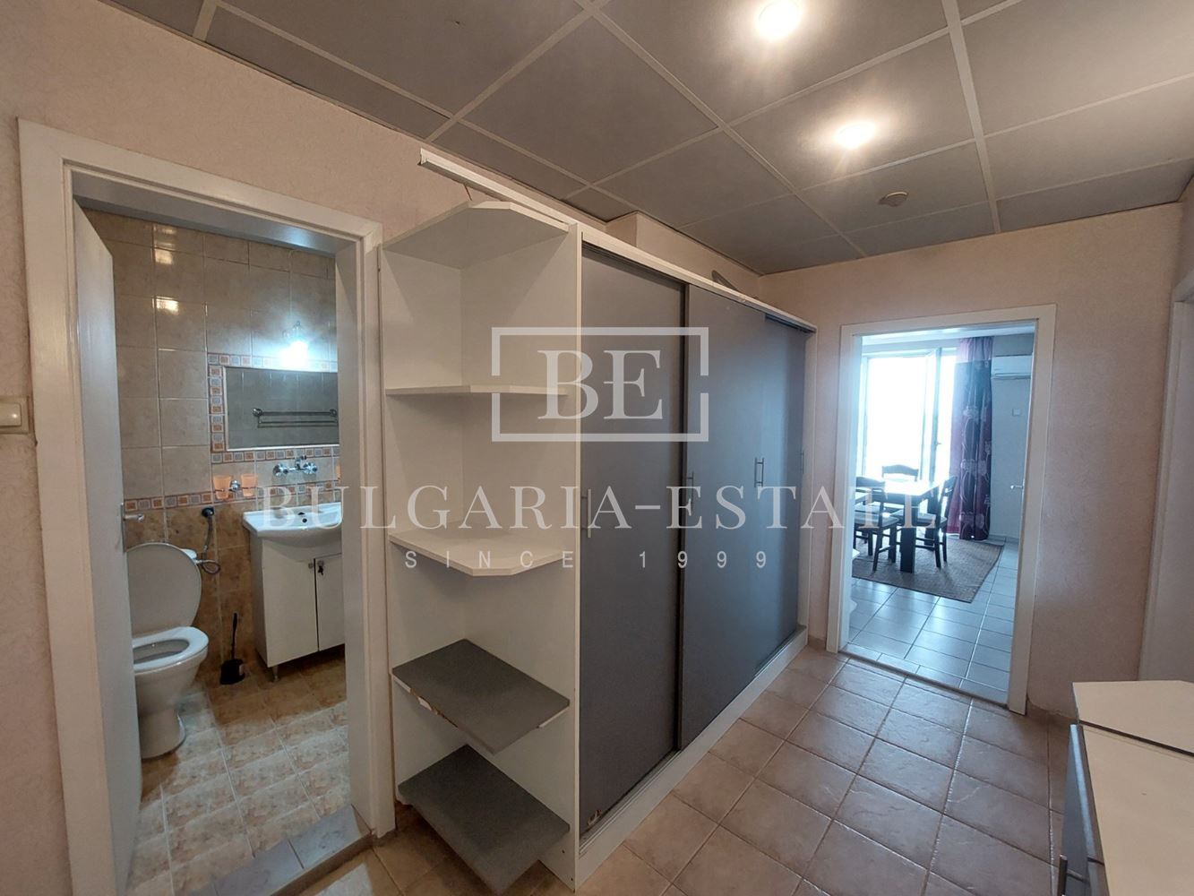 Панорамен тристаен апартамент под наем в кв. Чайка, гр. Варна – до Морската градина-0 Panorama-Wohnung mit zwei Schlafzimmern zur Miete in Kv. Chaika, gr. Varna - in der Nähe des Sea Garden - 0