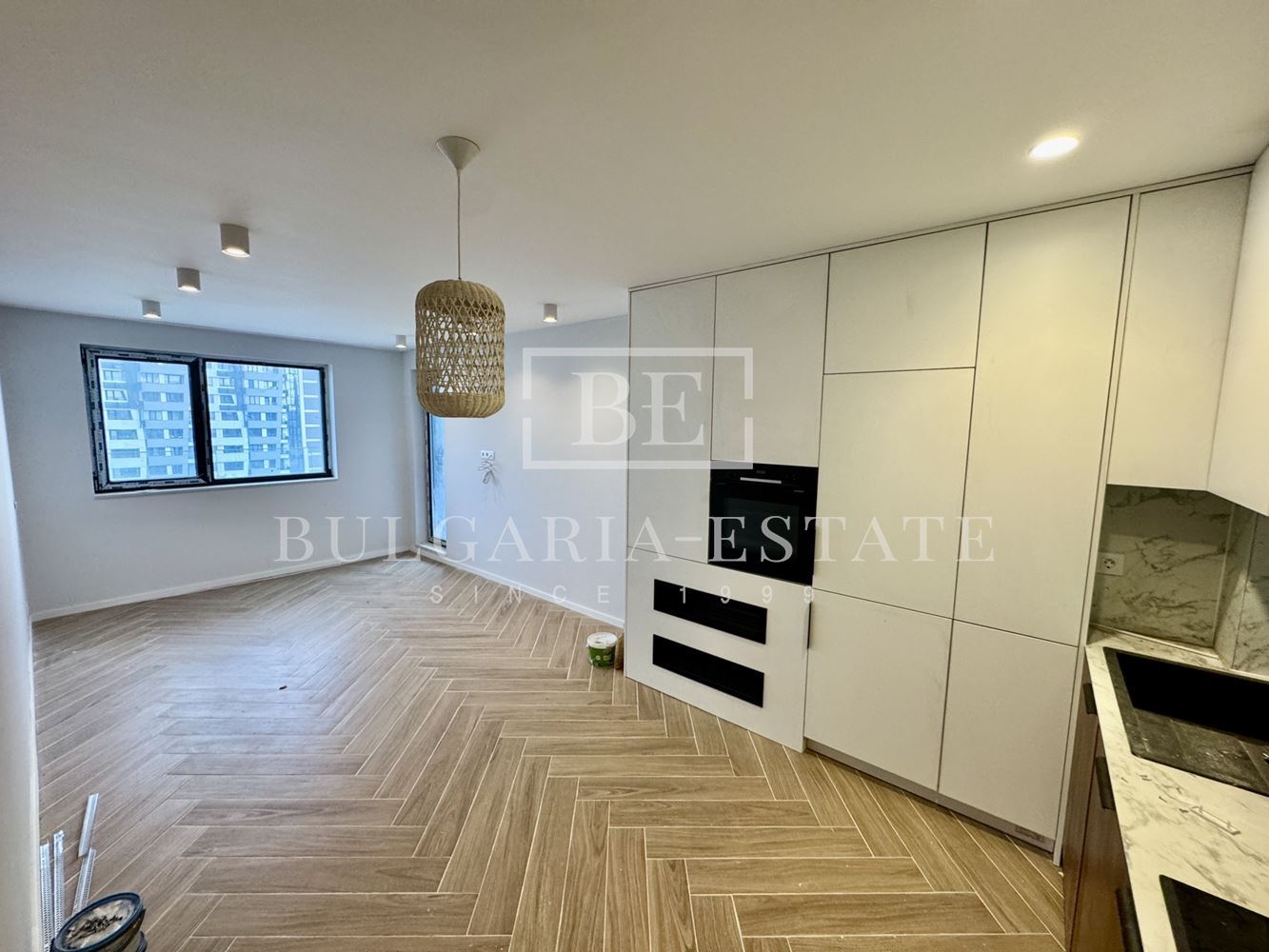 🏢 Luxuswohnung zur Miete - 0