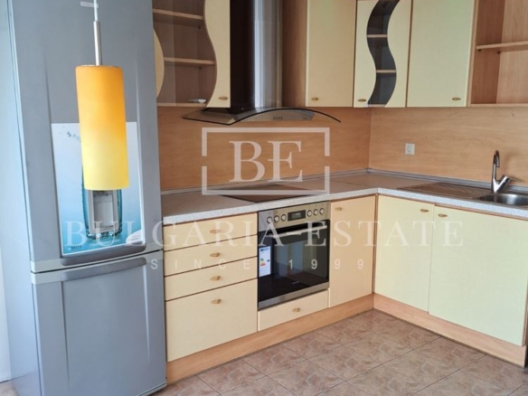 Spacious and stylish two-bedroom apartment next to Sports Hall - 0