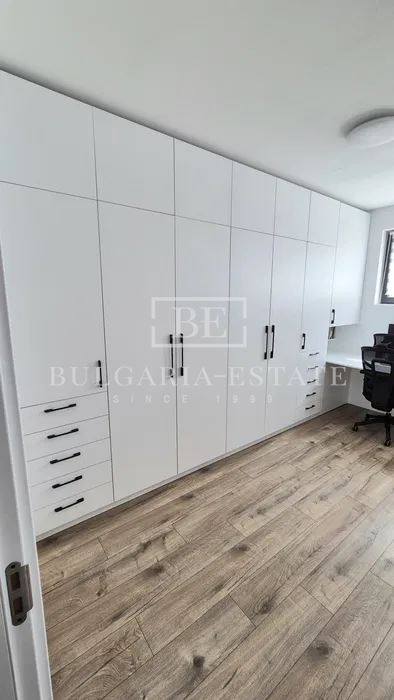 Продава се тристаен апартамент | Местност Долна Трака, Варна - 0