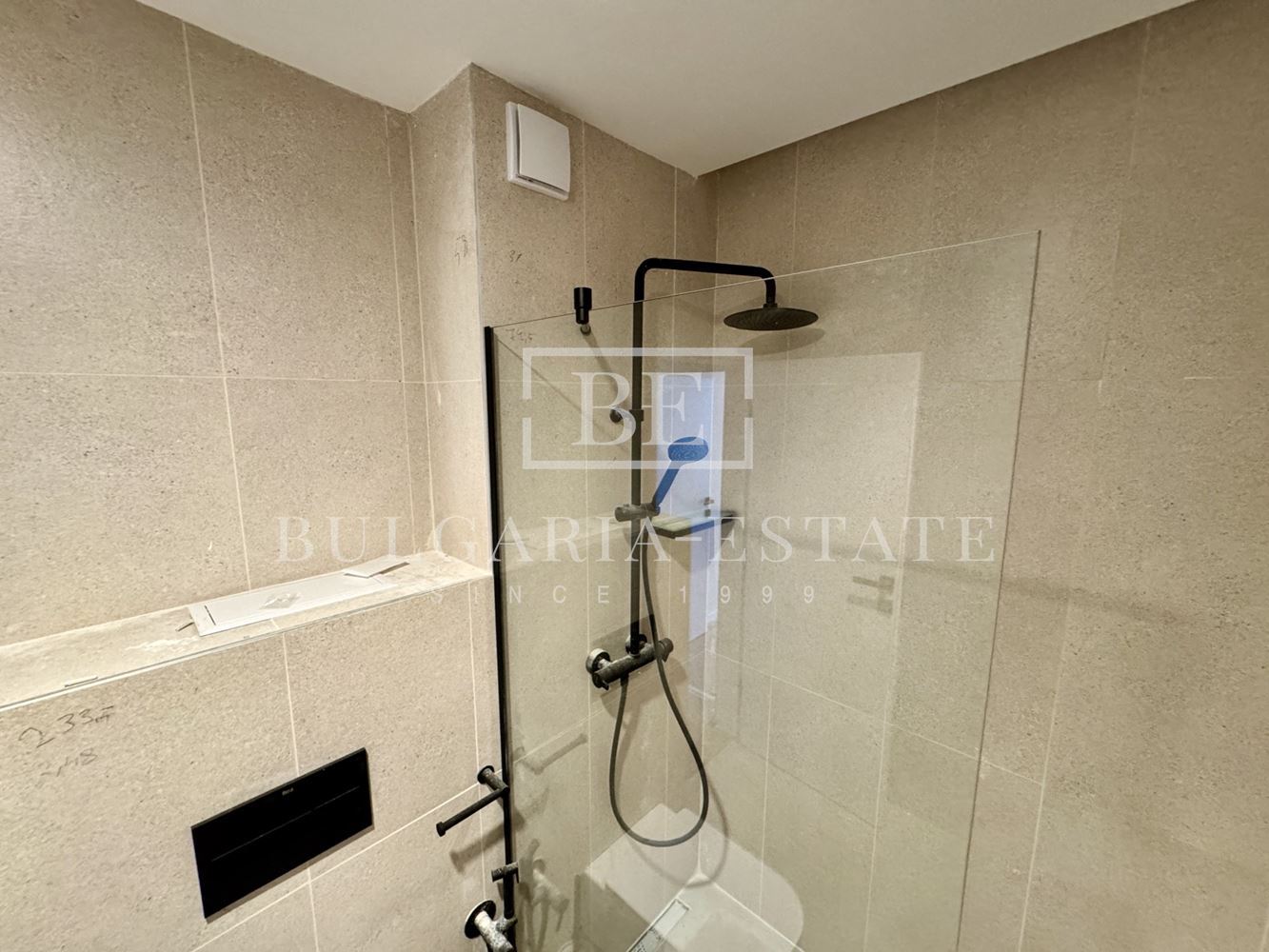🏢 Luxuswohnung zur Miete - 0