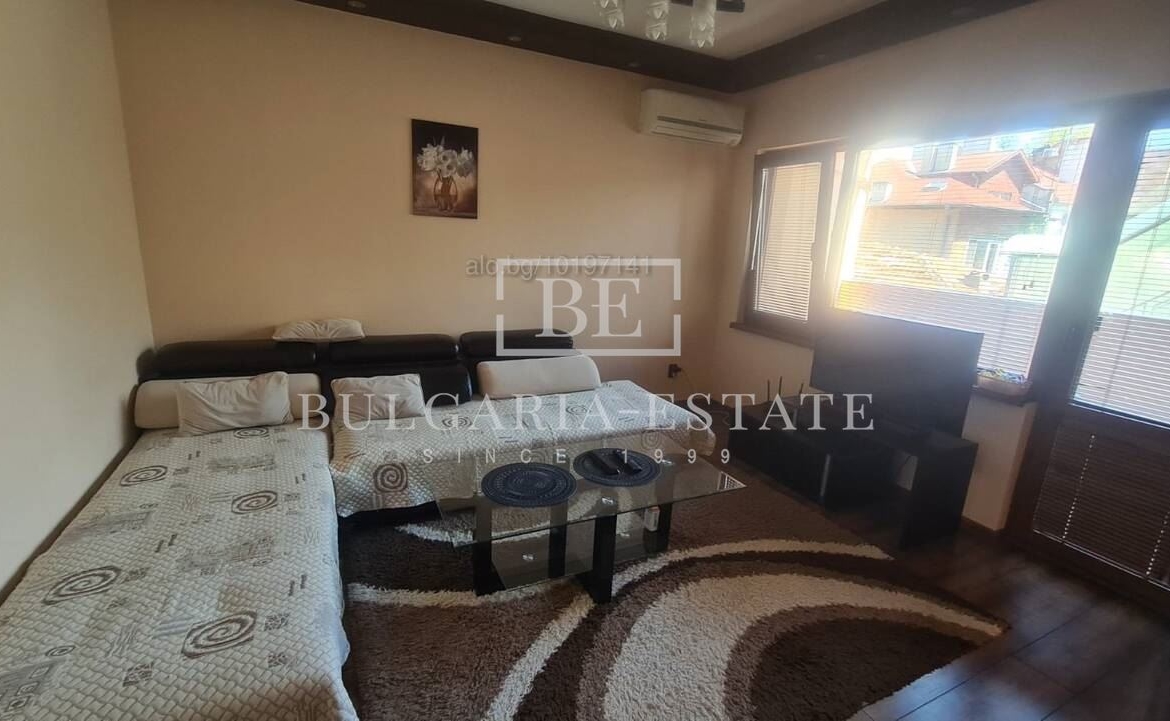 🏡 Тристаен апартамент под наем до Червения площад – ВИНС, Морска градина, Център, Варна - 0