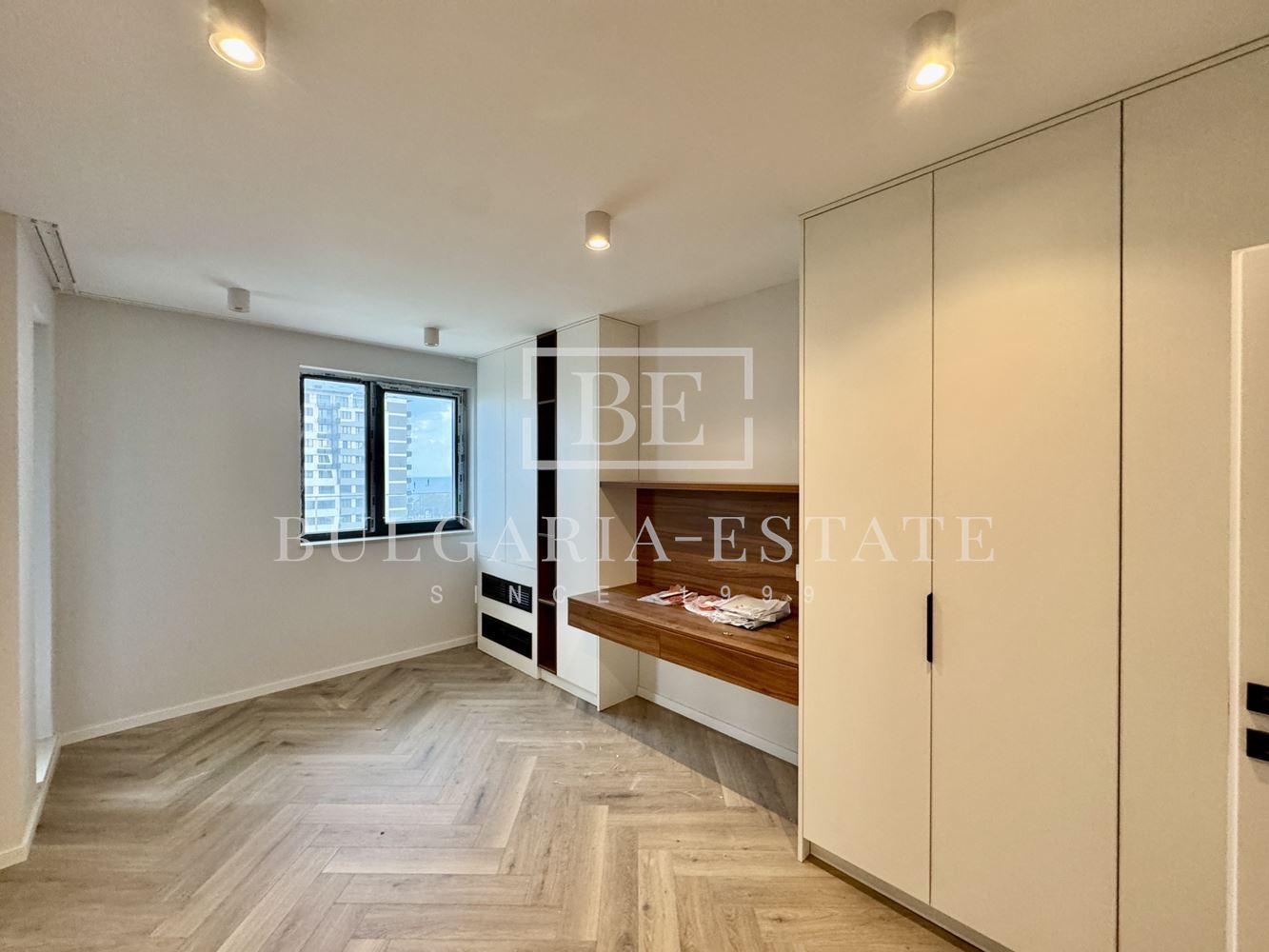 🏢 Luxuswohnung zur Miete - 0
