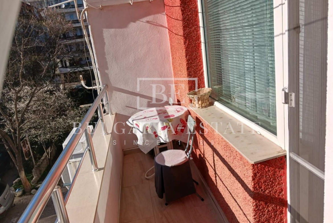 Прекрасная 2-комнатная квартира в аренду в центре Варны рядом с Кафедральным собором - 0