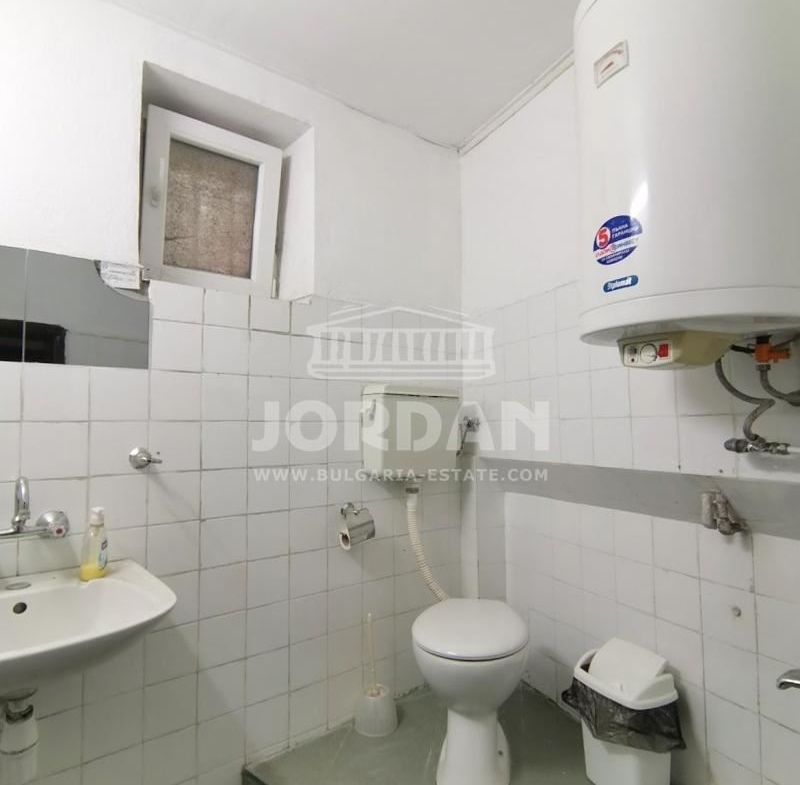 Office in an office building gr. Varna - Centre 75m² - 0