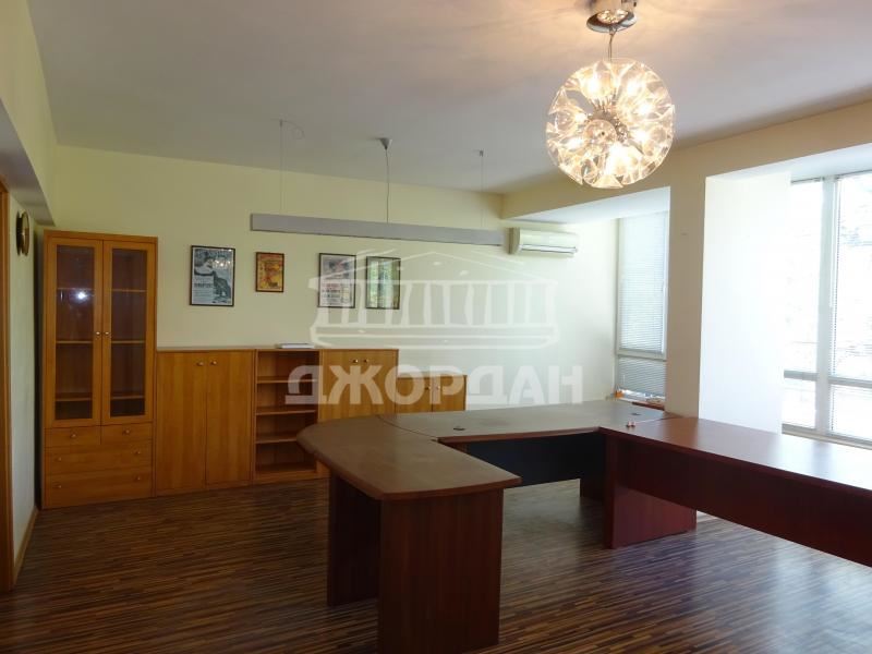 Офис 117кв.м - Катедралата - 0
