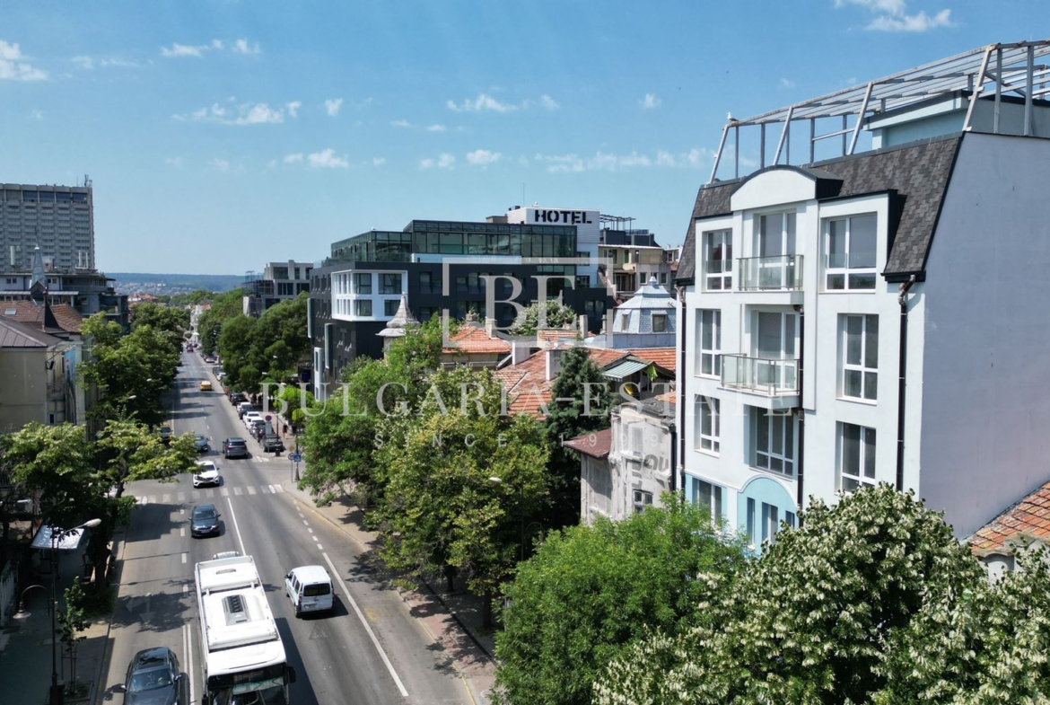 Център Варна – 96 кв.м тристаен до Морската градина и ВИНС, ново строителство, акт 16 - 0