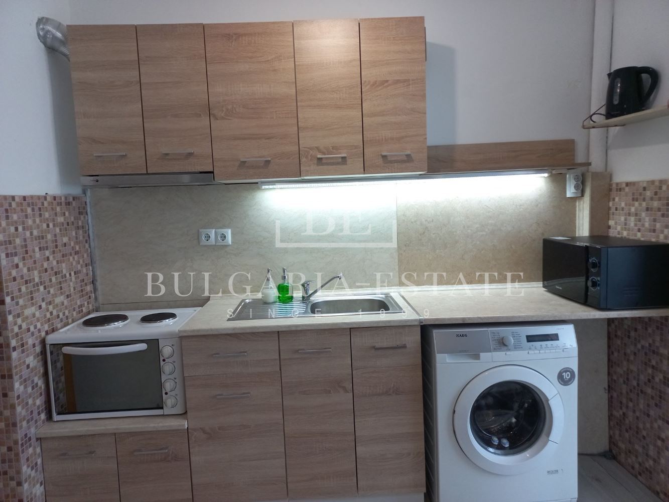 Четиристаен апартамент под наем в ж.к. Чайка – първи наематели след ремонт! - 0