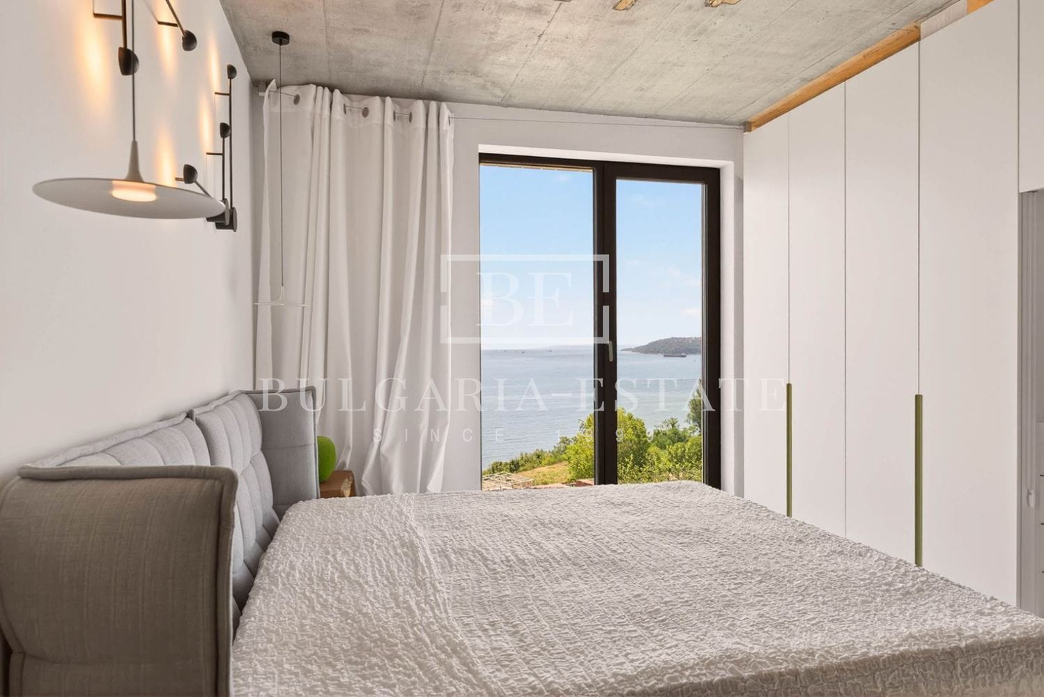 СУПЕР РОСКОШНАЯ КВАРТИРА В АРЕНДУ С 3 СПАЛЬНЯМИ, 2 ВАННЫМИ КОМНАТАМИ, ТЕРРАСОЙ И УНИКАЛЬНЫМ ВИДОМ НА МОРЕ - 0