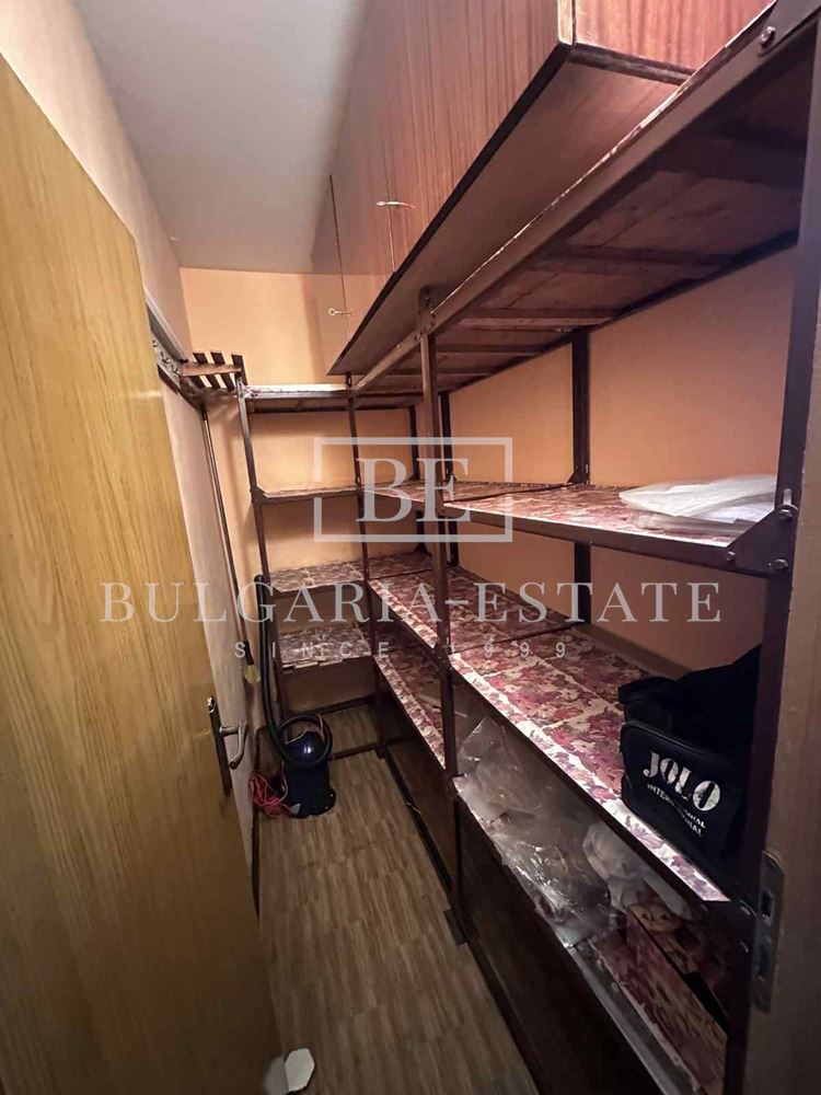 Предлагам под наем 4-стаен апартамент в широкия център на града, в близост до Медицинския университет.-0 Предлагаю в аренду 4-комнатную квартиру в широком центре города, недалеко от Медицинского университета. - 0