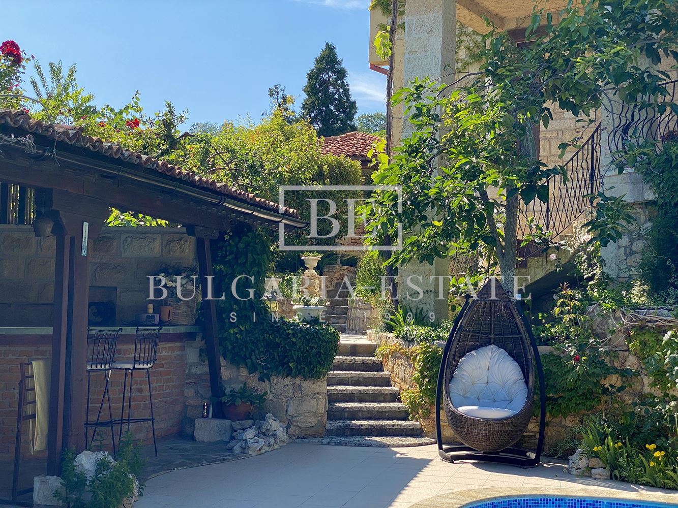 Роскошный дом с бассейном, сауной, рядом с пляжем Кабакум, город. 515 кв. м. 4 спальни Элитный дом с бассейном, сауной, рядом с пляжем Кабакум, город. 515 кв. м. Площадь этажа, 4 спальни - 0