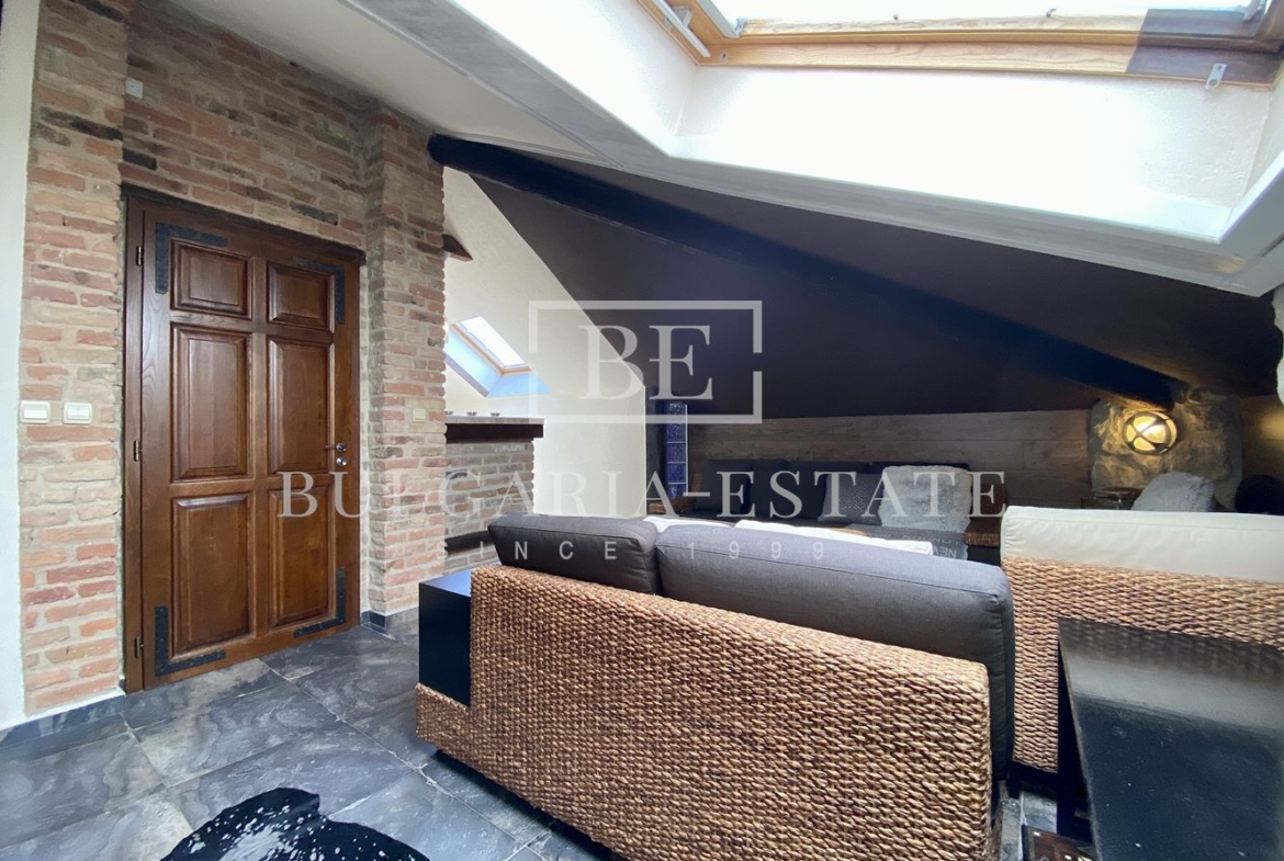 Элитный дом с бассейном, сауной, рядом с пляжем Кабакум, город. 515 кв. м. Площадь этажа, 4 спальни - 0