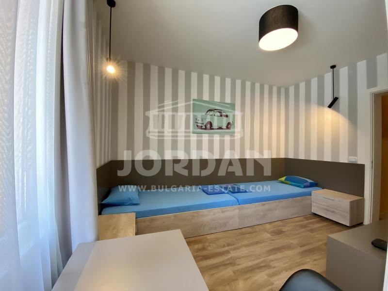 Moderne Zwei-Zimmer-Wohnung (105 qm), neben dem Sea Garden, Stadt. Varna (VINS) - 0