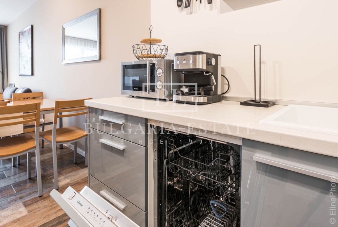 Designer one bedroom apartment for rent in the town of. Varna, Briz, with parking space - 0