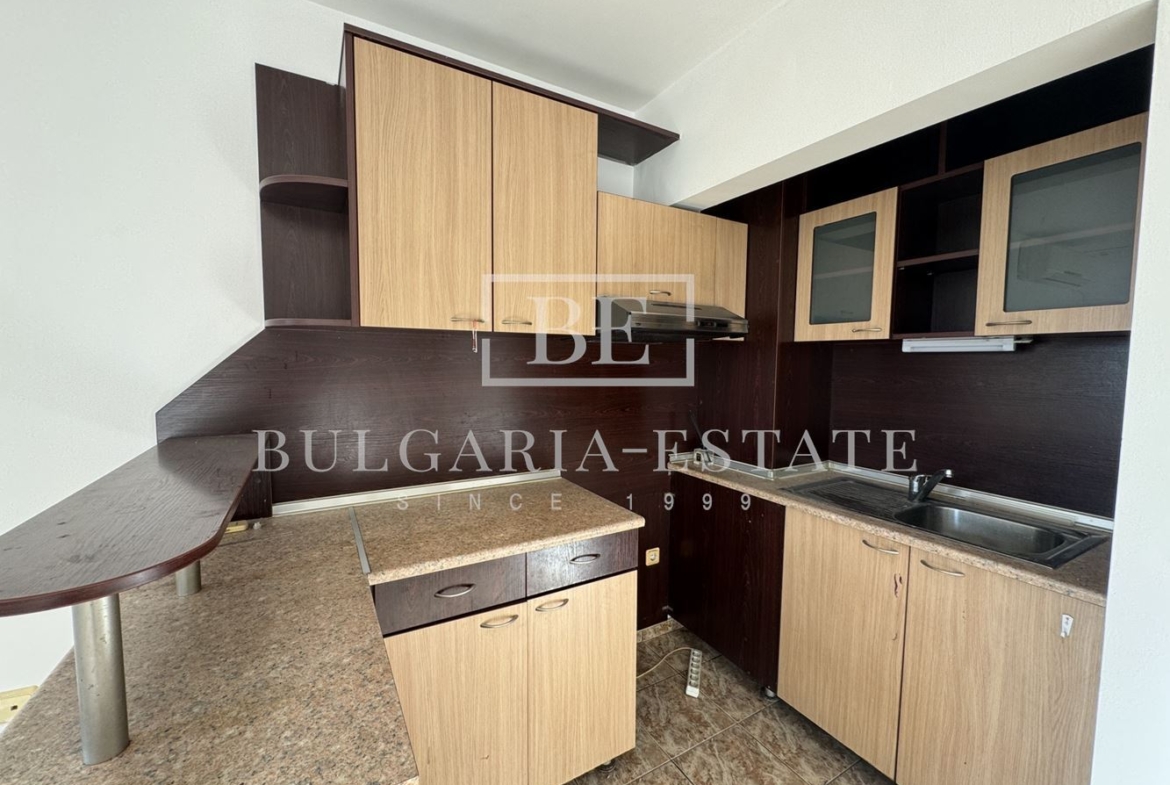 Geräumige und gemütliche Wohnung zur Miete - Kolkhozen Marktgebiet, Varna - 0