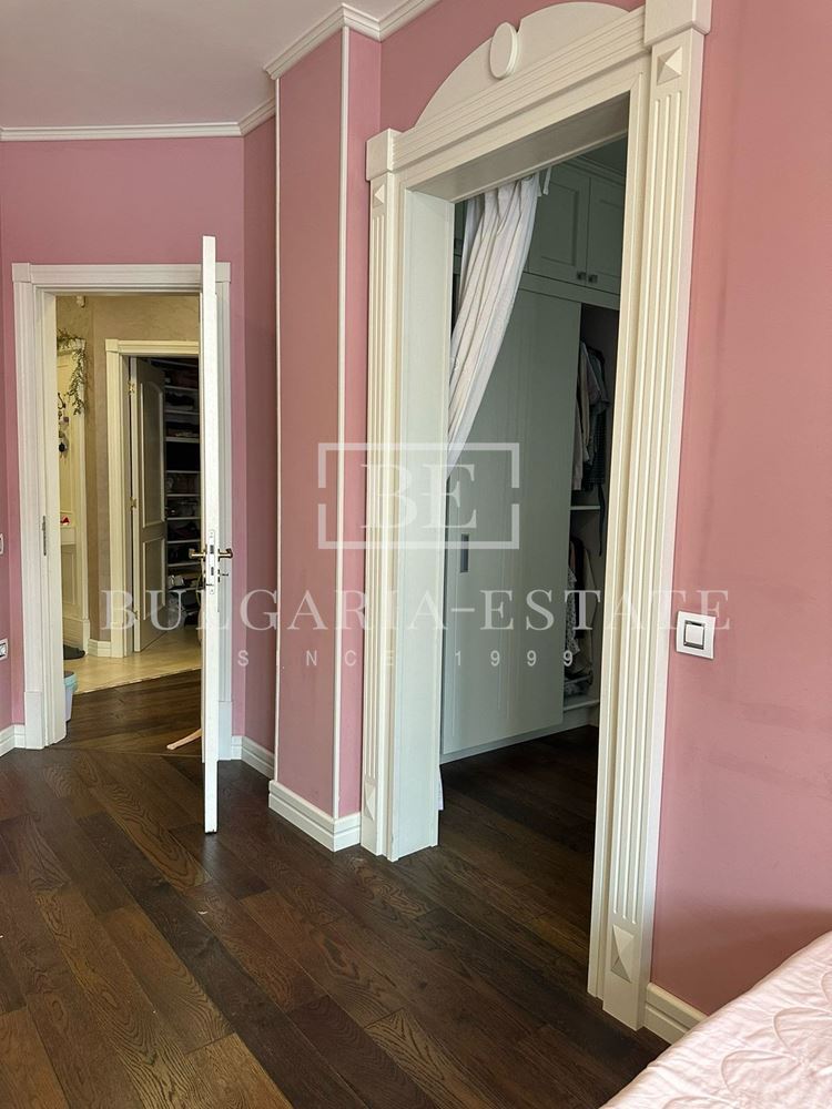 Мезонет с 4 спаплни, 5 минути пеша от Морската Градина, кв. Бриз, 225 кв.м. - 0