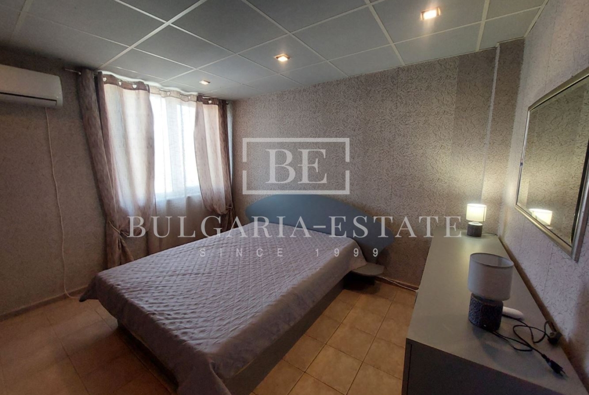 Панорамен тристаен апартамент под наем в кв. Чайка, гр. Варна – до Морската градина - 0