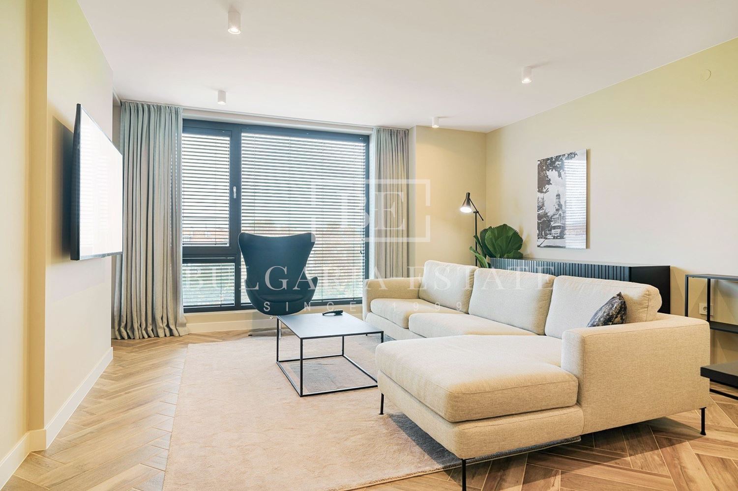 3-КОМНАТНАЯ - ЦЕНТР-0 3-КОМНАТНАЯ - ЦЕНТР - 0