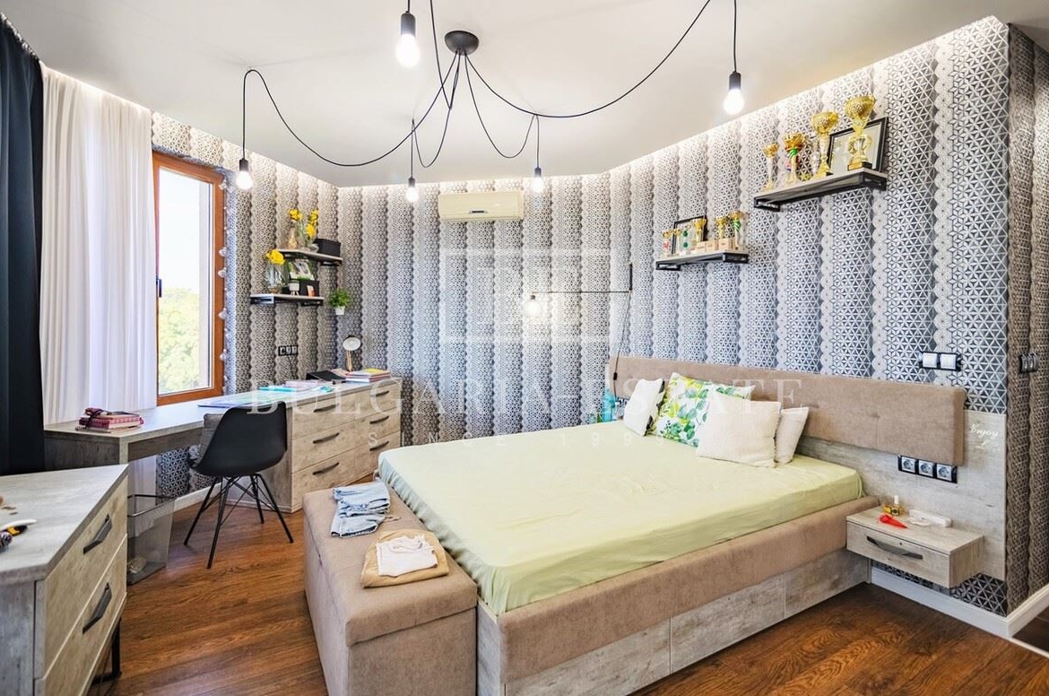 Къща - 388кв.м, Зеленика - 0