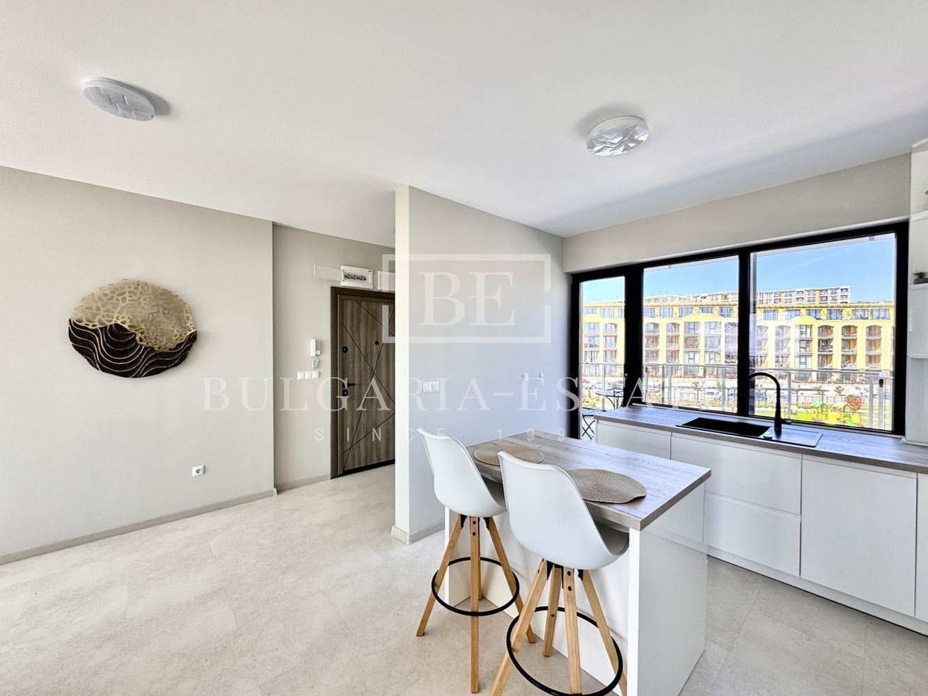 Роскошные апартаменты с 2 спальнями и видом на море, парковочное место, St. Св. Константин и Елена-0 Роскошные апартаменты с 2 спальнями и видом на море, парковочное место, St. Св. Константин и Елена - 0