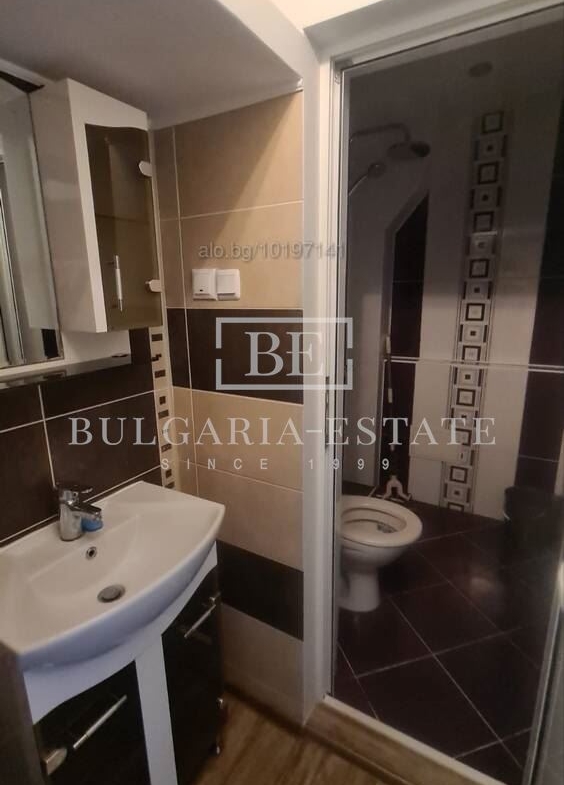 🏡 Трехкомнатная квартира в аренду рядом с Красной площадью - ВИНС, Морской сад, Центр, Варна - 0