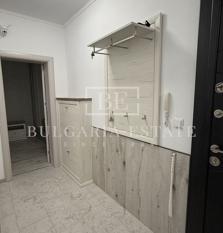 3-стаен апартамент, 4-ти етаж, луксозно обзавеждане, панорама – кв. Бриз - 0