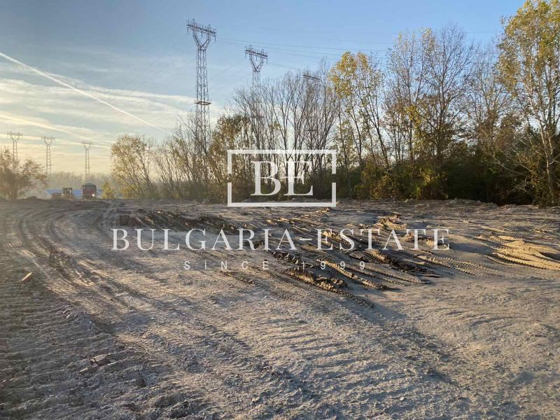 Участок 10226 кв.м. с ПУП, Островная промзона, гр. Варна - 0