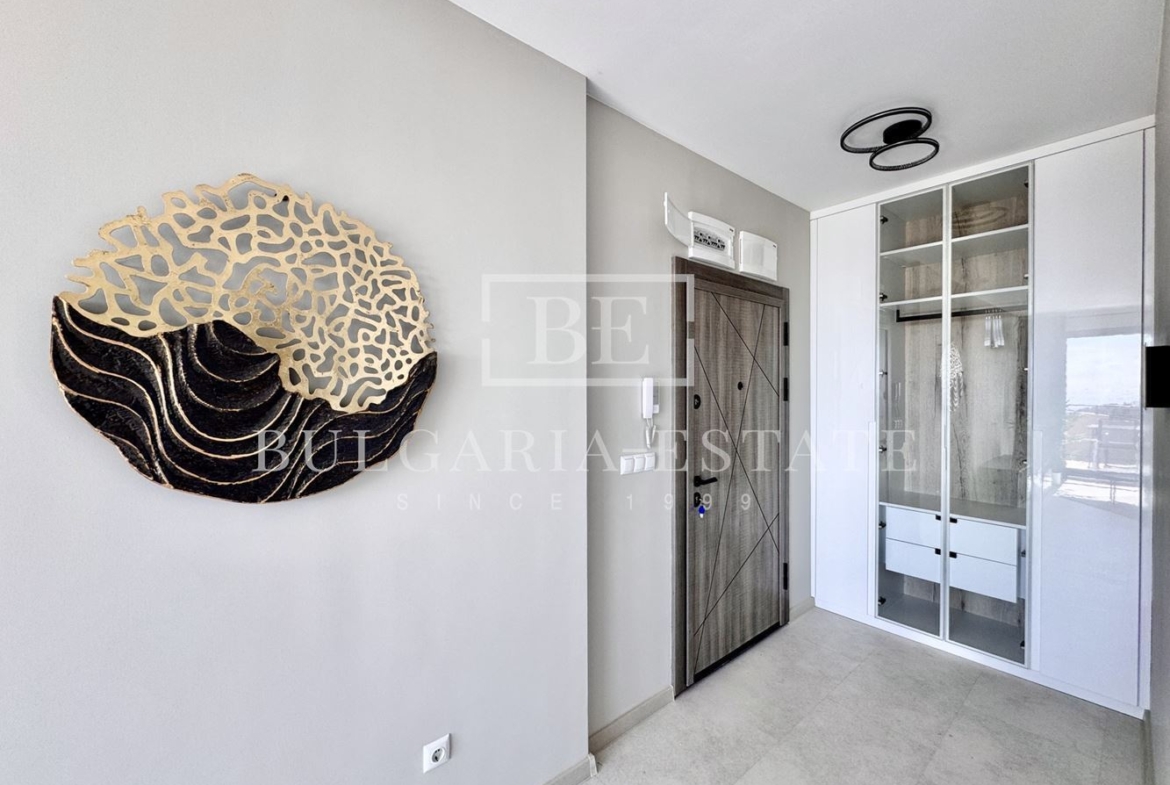 Роскошные апартаменты с 2 спальнями и видом на море, парковочное место, St. Св. Константин и Елена - 0