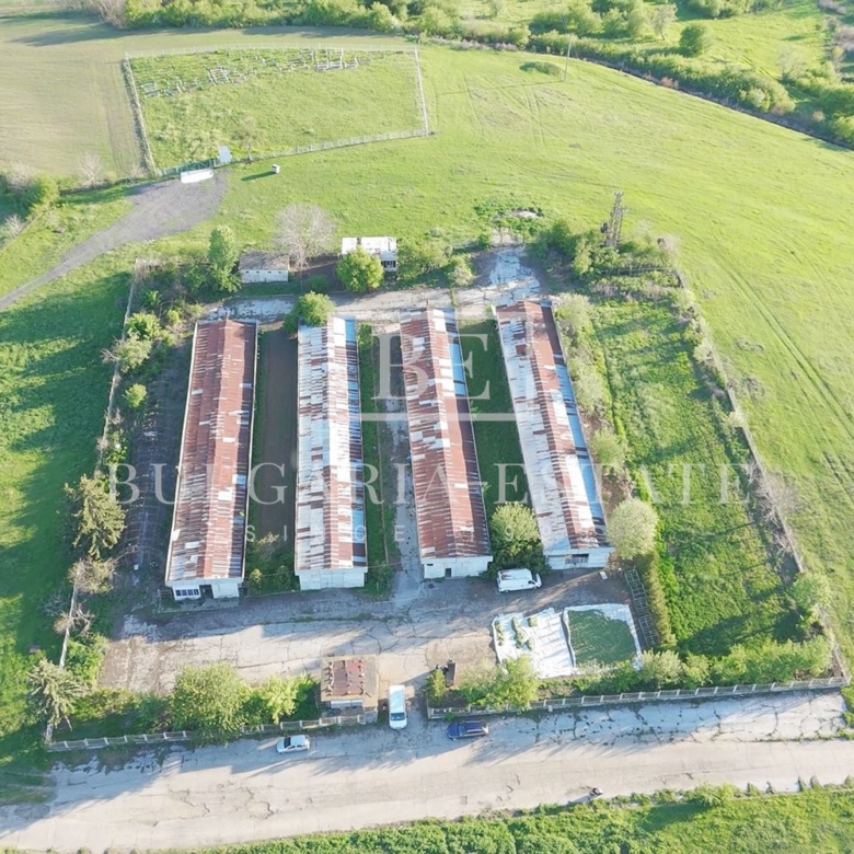 Производствена база в обл.Разград, общ.Лозница ,с.Ловско - 0