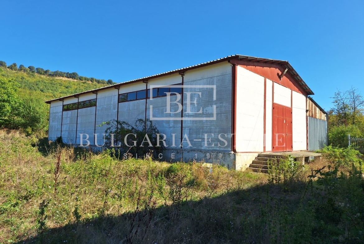 Exclusive offer of Bulgaria-Estate!!! Industrial building with 4 warehouses and plot 9 725 sq.m - 0