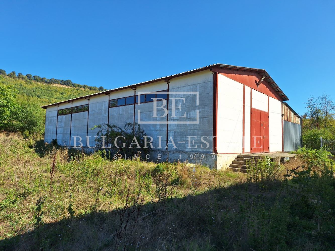 Exclusive offer of Bulgaria-Estate!!! Industrial building with 4 warehouses and plot 9 725 sq.m - 0